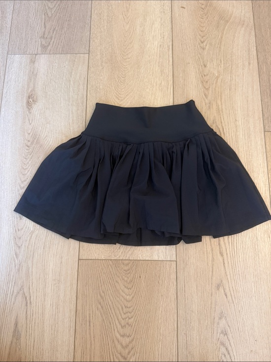 ALO Yoga Dresses & Skirts - ALO Yoga Black Circle Skirt with Wide Waistband